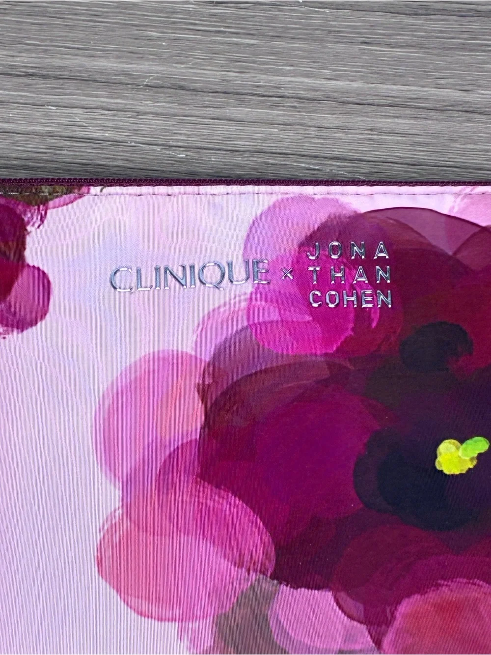 🐼 3/$25 NWOT Clinique x Jonathan Cohen Pink Floral Cosmetic Pouch